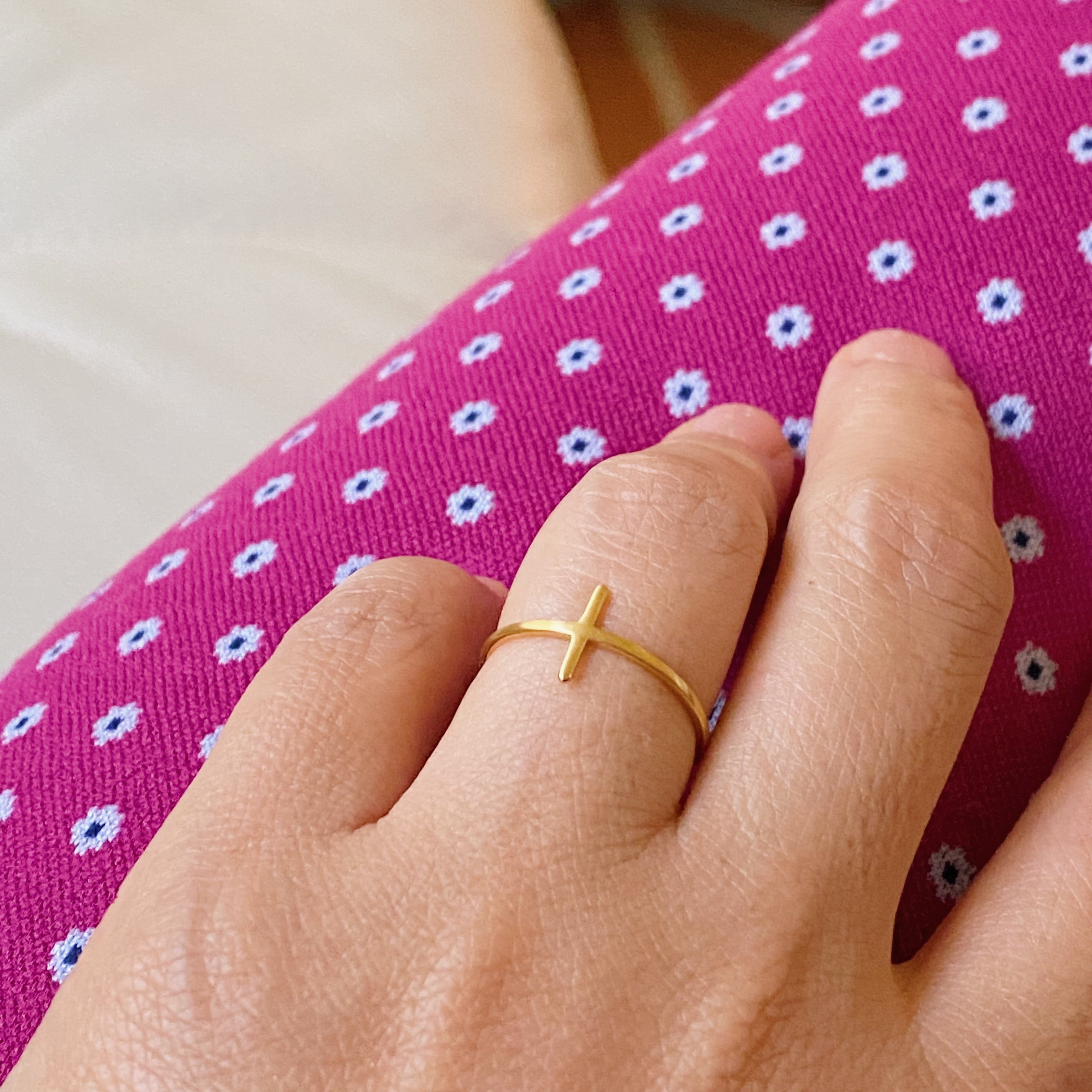 Bague Croix Latérale