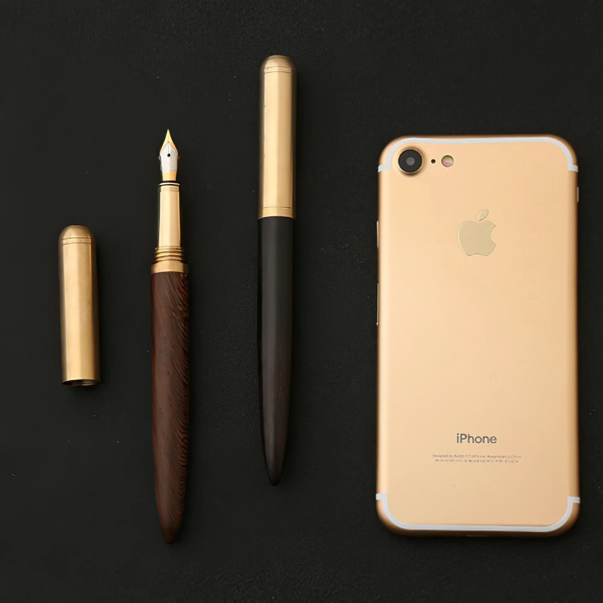 Le Hemmingway | Stylo plume artisanal en bois et laiton