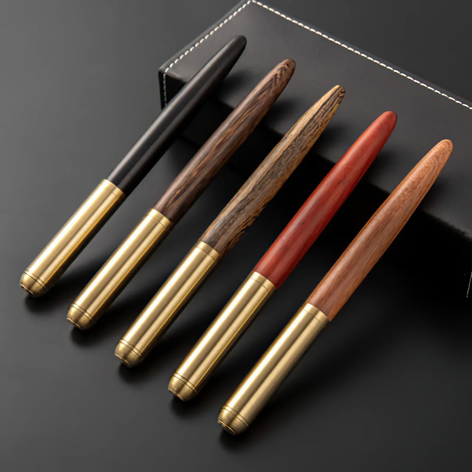 Le Hemmingway | Stylo plume artisanal en bois et laiton